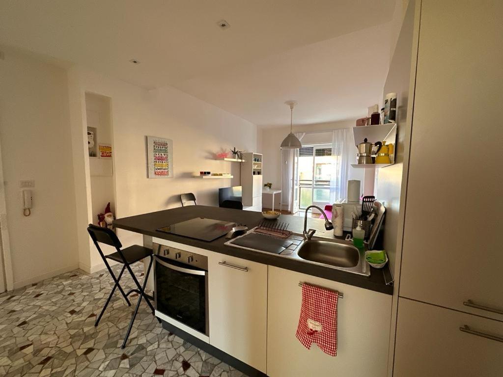 Kibilu - Via Lomellina Mm Argonne - Linate Airport Apartment Milan Bagian luar foto